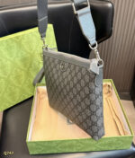 GUCCI MESSENGER BAG - Image 3