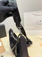 PRADA SHOULDER BAG - Image 4