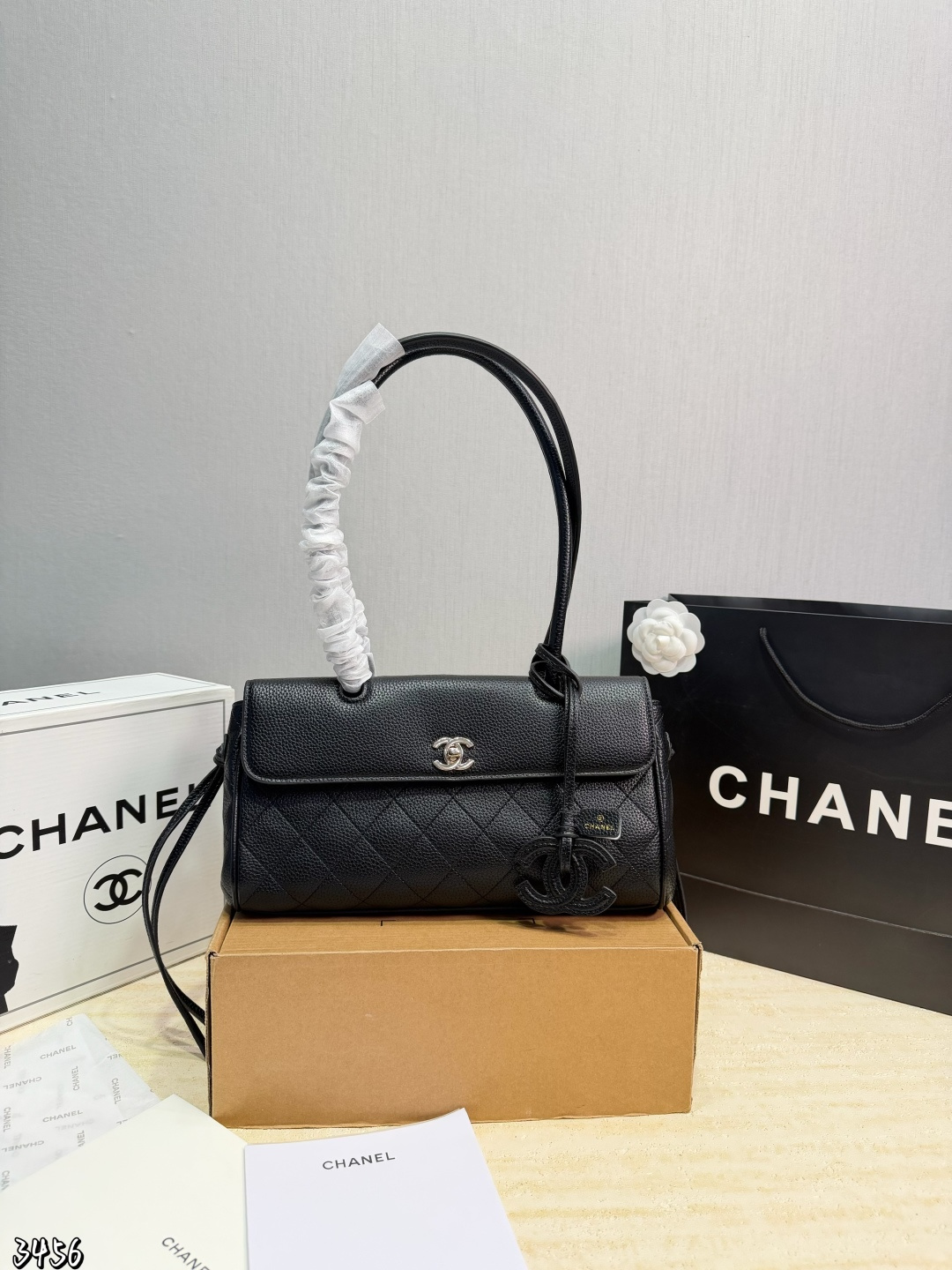 cmp_i1776395650443_745_0_0 CHANEL 26S BOWLING BAG - Image 1