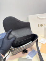 DIOR MESSENGER SADDLE BAG - Image 3
