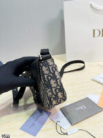DIOR SADDLE CLUTCH - Image 3