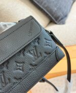 LOUIS VUITTON STEAMER EAST WEST - Image 2