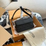LOUIS VUITTON STEAMER EAST WEST