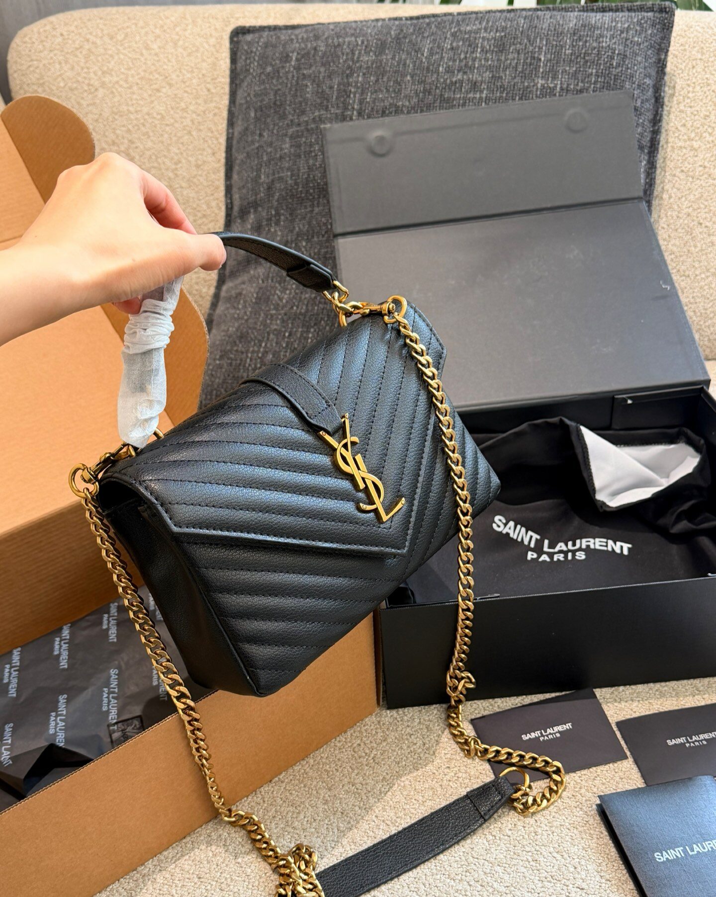 i1774331240293_2762_0_1 YSL MESSENGER BAG - Image 1