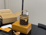 LOUIS VUITTON CANNES BUCKET BAG