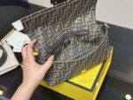 FENDI BAGUETTE BAG - Image 2