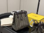 FENDI ORIGAMI SHOPPING BAG - Image 3