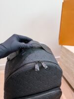 LOUIS VUITTON DISCOVERY BACKPACK - Image 4