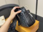 LOUIS VUITTON OUTDOOR MESSENGER BAG - Image 2