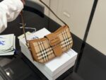 BURBERRY RETRO HANDBAG - Image 4