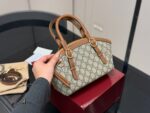 GUCCI MINI SHELL BAG - Image 4