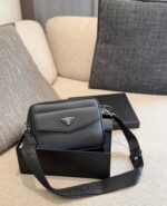 PRADA SHOULDERBAG
