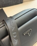 PRADA SHOULDERBAG - Image 4